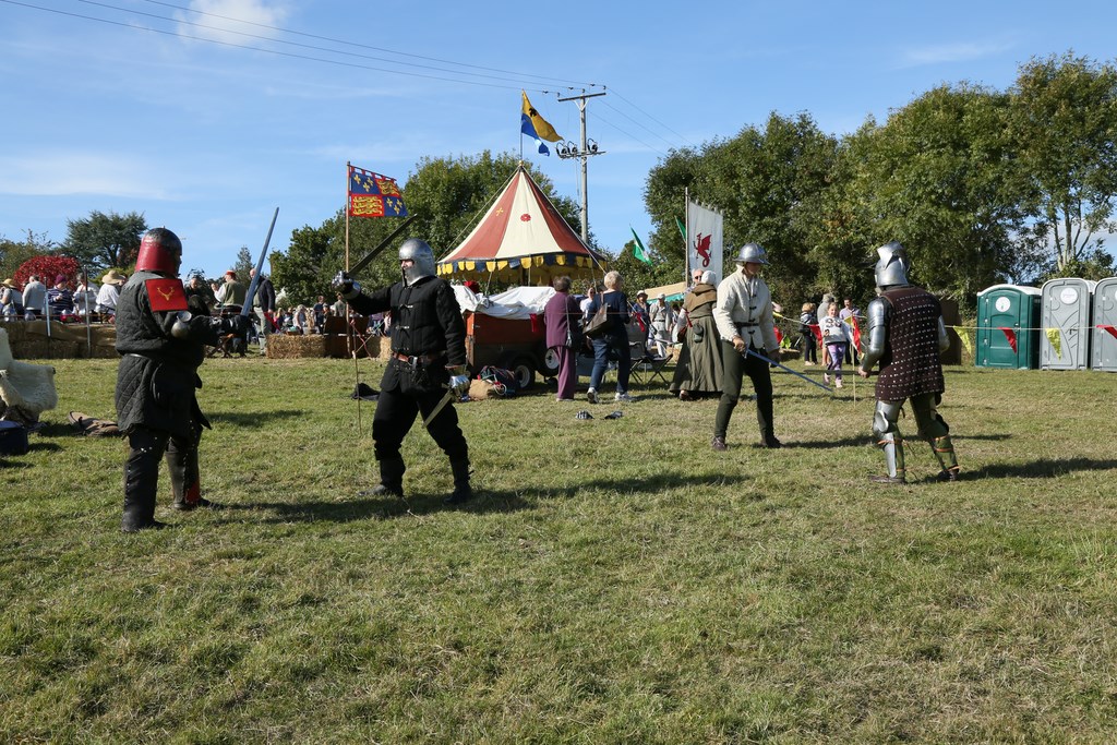 Colyford Goose Fayre 2018 fighting knights