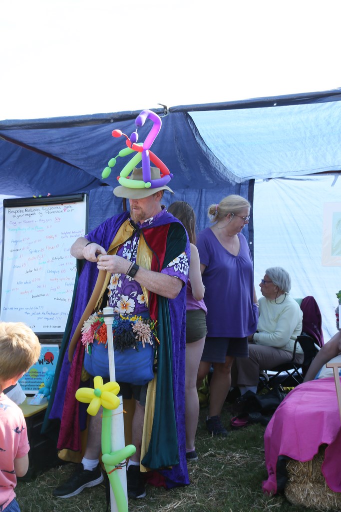 Colyford Goose Fayre 2018 balloon animals